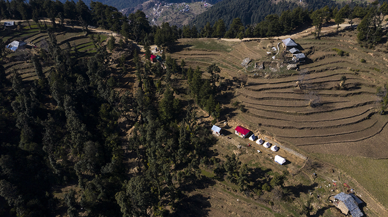sunrise nature camp to enjoy offbeat nomadic holiday for families couples romantic outdoor experience camp to relax unwind quiet place at secluded locations barot valley in himachal pradesh.