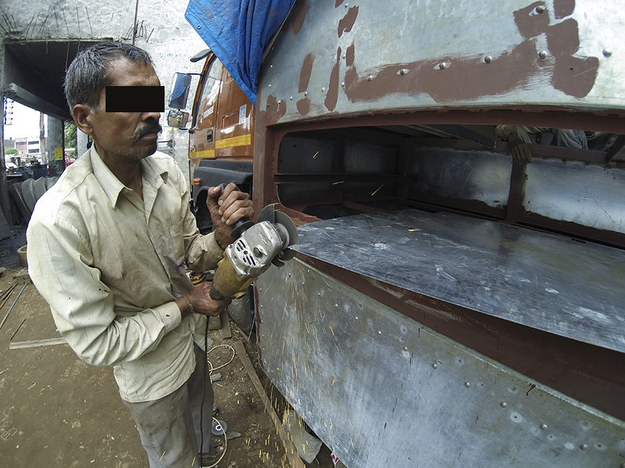 <img src="best caravan RV design fabricator motorhome india.jpeg" alt="best rv recreational vehicle designing fabrication company for designer caravan campervan luxury vanlife overland truck india specially designed for outdoor overlanding road trip road travel offbeat India">