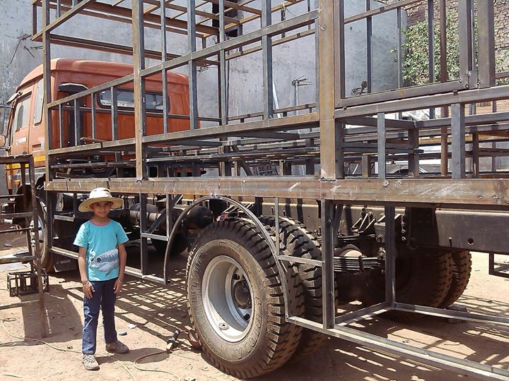 <img src="caravan RV designing fabrication india.jpeg" alt="best designing fabrication facility for caravan campervan luxury vanlife specially designed for outdoor overlanding road trip road travel offbeat camp himachal, ladakh, rajasthan kutch gujarat">
