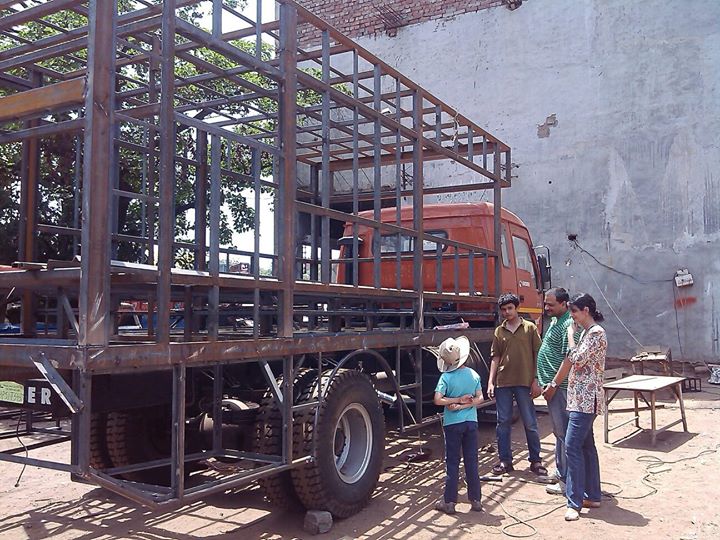 best fabrication designing facility for caravan campervan luxury vanlife specially himachal, ladakh, rajasthan kutch gujarat.