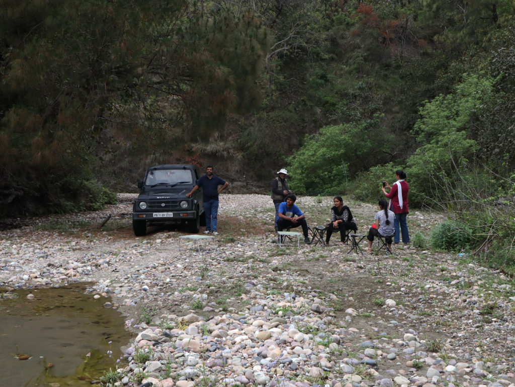 img src="corona safe offbeat holidays day jungle picnic.jpeg" alt="covid19 corona safe soft adventure campervan vacation overlanding holiday onboard overland truck vanlife with weber barbecue grill food experience wilderness at sunset sunrise caravan and campervan for best for family barot valley himachal pradesh ladakh">  
