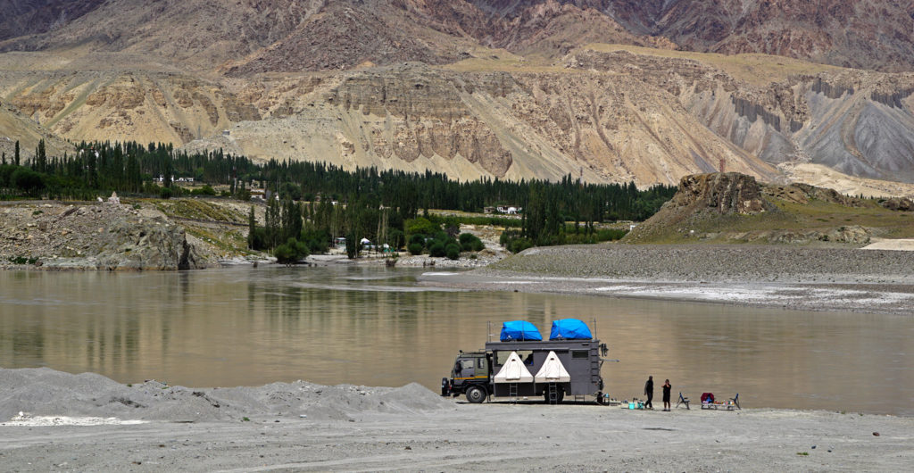 <img src="best caravan RV motorhome designing fabrication india.jpeg" alt="best designing fabrication facility for motorhome caravan campervan luxury vanlife overland truck specially designed for outdoor overlanding road trip road travel offbeat camp himachal, ladakh, rajasthan kutch gujarat india">