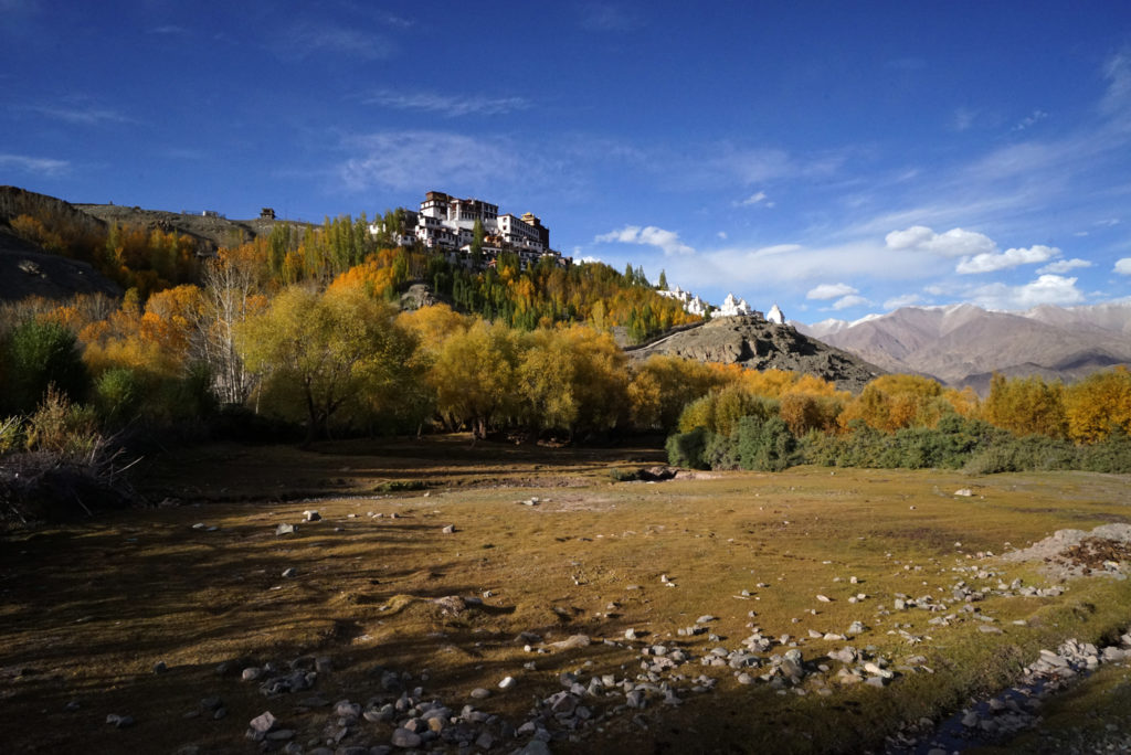 img src="caravan recreational vehicle photo tour ladakh.jpeg" alt="photo tour ladakh in fall colours with caravan campervan overlanding holiday in wilderness onboard overland truck leh to kashmir  ladakh covid19 corona safe soft adventure india"> 