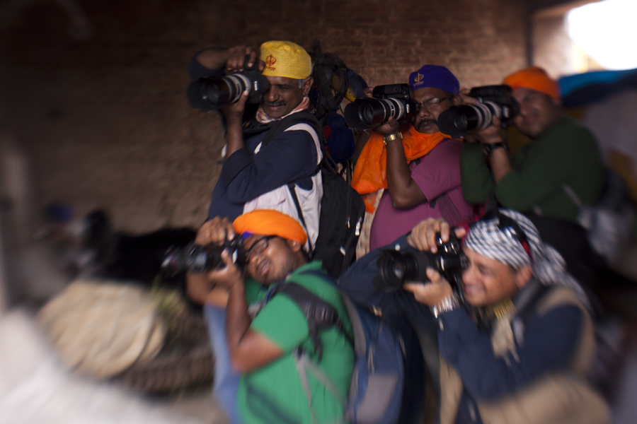 phgraphers shooting nihang solders in curated/ guided photo tour.