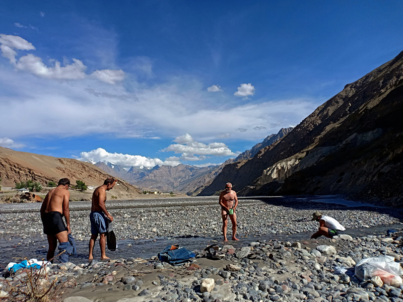 <img src="offbeat holidays on riverbank.jpeg" alt="offbeat overlanding camp on the riverbed and riverbank in punjab, spiti, ladakh, rajasthan, kurtch, gujarat,  best offbeat family holidays for couples to romance in wilderness">   