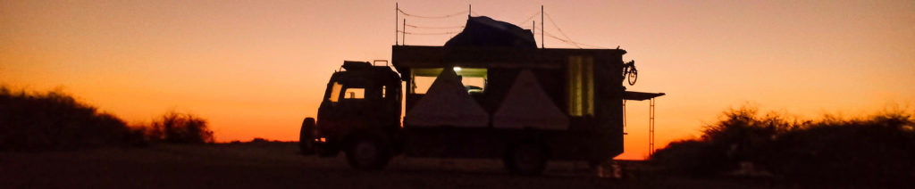 <img src="Offbeat caravan camping kutch.jpeg" alt="caravan campervan luxury vanlife nomadic unique experience of outdoor weber barbecue overlanding offbeat camp beach holidays away from tourists crowd to relax unwind quiet silent wild corcs place at secluded beach pingleshwar in rann of kutch gujarat"> 