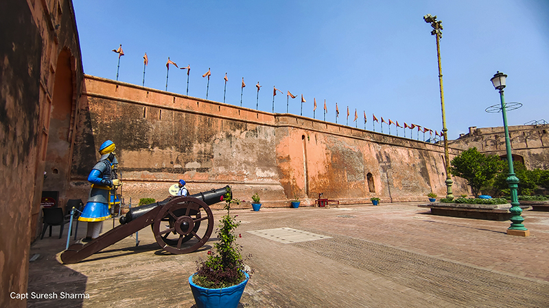<img src="gg qila gobindgarh fort amritsar sikh heritage.jpeg" alt="gg qila gobindgarh fort sikh heritage punjabi culture amritsar india">