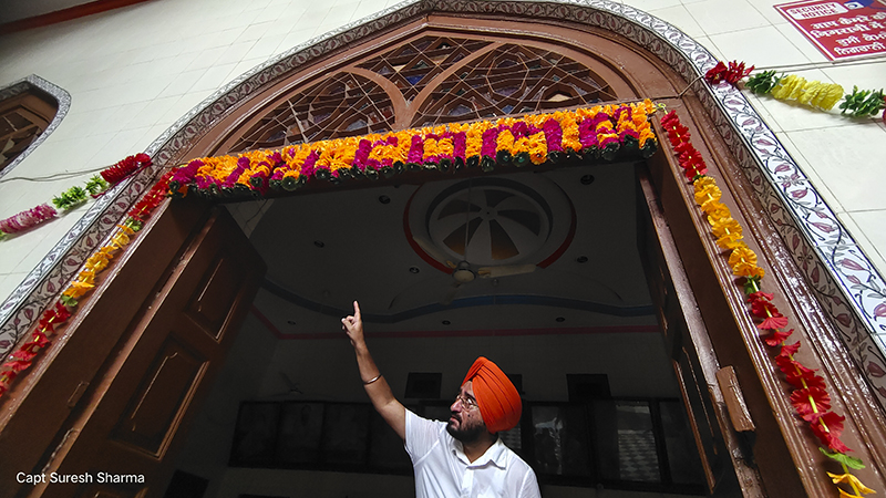 <img src="heritage walk amritsar sikh.jpeg" alt="heritage walk amritsar by raminderpal singh is to see old punjabi sikh culture india">