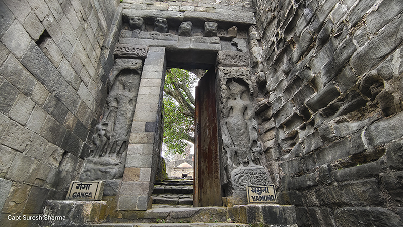one of the gates of kangra fort to get entry