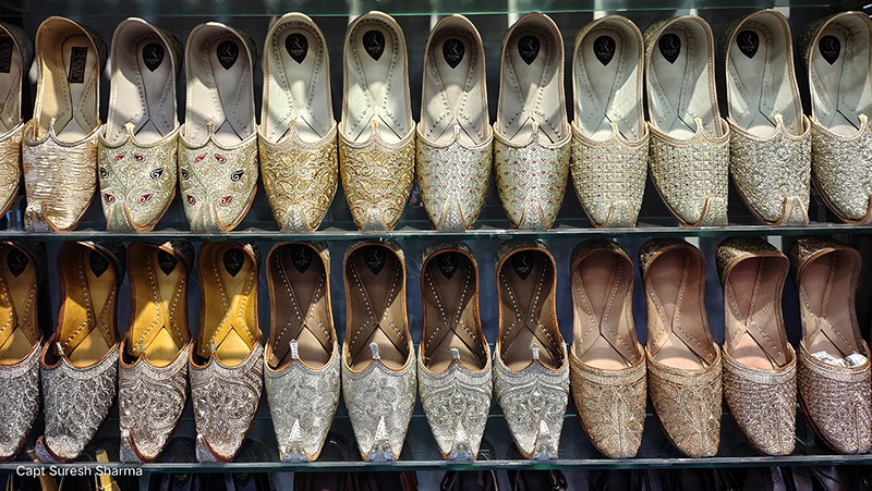 <img src="punjabi kasuri jutti tille wali amritsar.jpeg" alt="punjabi jutti kasuri tille wali is a traditional handmade shoe very popular in punjab amritsar india">