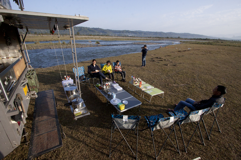 <img src="corona safe holidays caravan campervan india.jpeg" alt="luxury motorhome caravan offbeat unique campervan experience of outdoor overlanding camp holiday away from tourists to relax unwind quiet place corona safe with social distancing camping kutch gujarat rajasthan ladakh himachal india">  