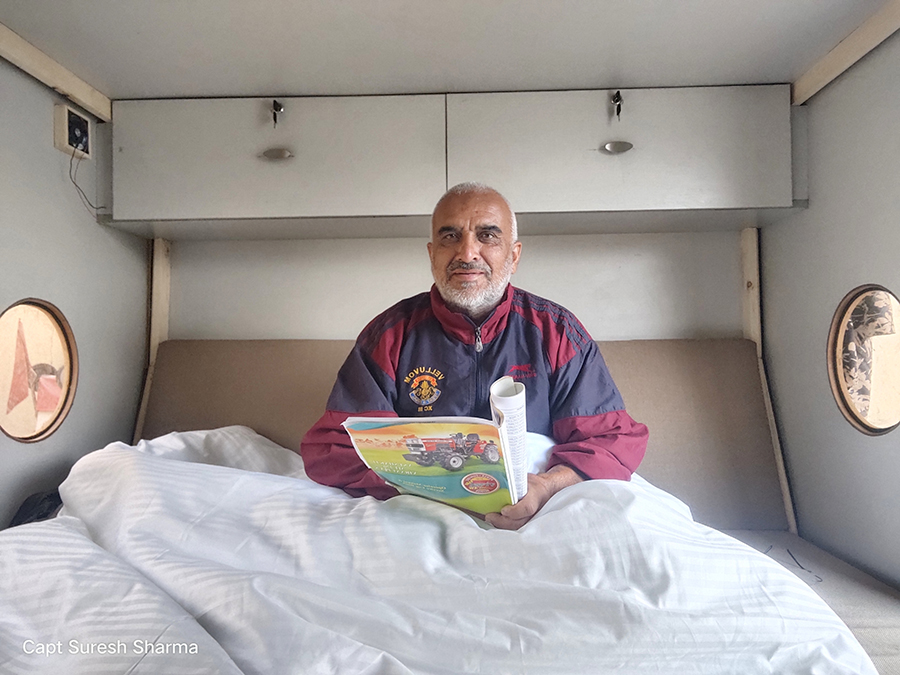 teardrop trailer at offbeat locations with caravan RV recreational vehicle with campervan nomadic experience himachal pradesh.
